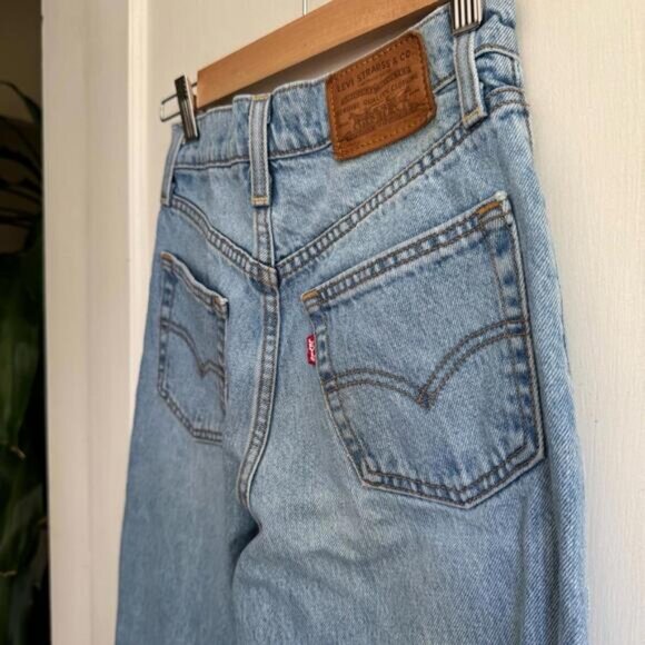 Levis Balloon Leg Jeans - Picture 7 of 12